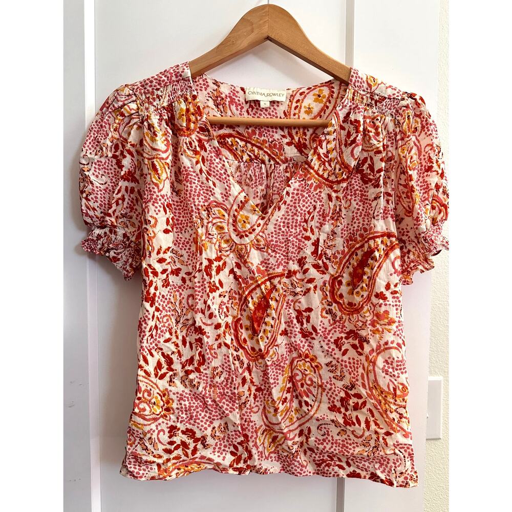 Cynthia Rowley Small V Neck Blouse elastic short sleeves paisley floral crop top